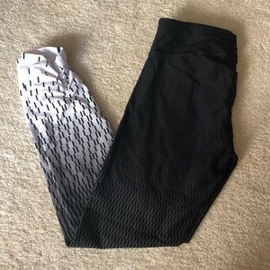 Calvin Klein Black Athletic Leggings Size Small